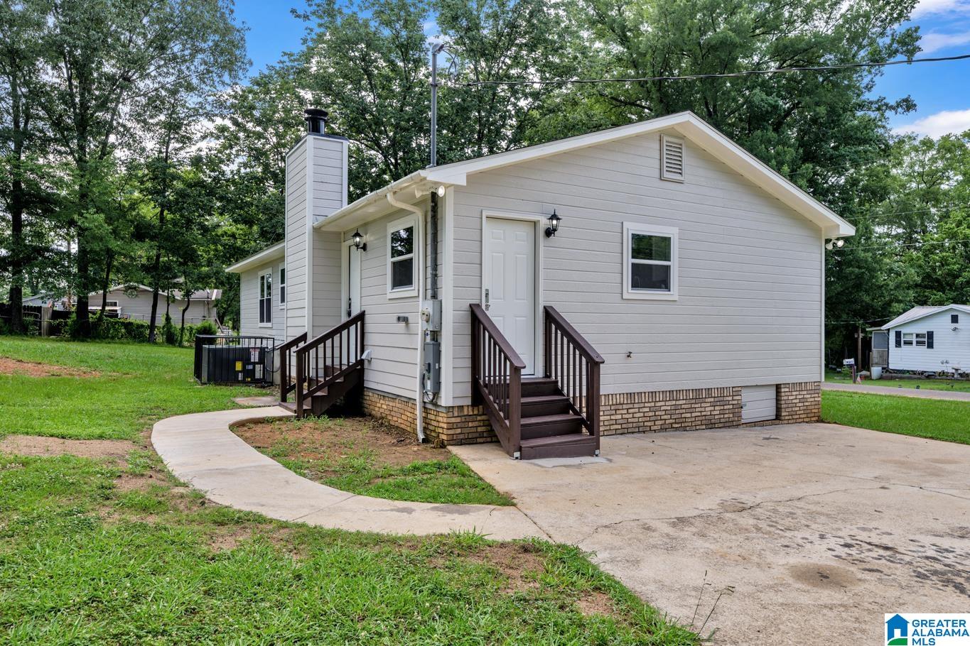 2195 Headrick Road Bessemer, AL 35022 - Photo 3 of 21 Gallery Image 3