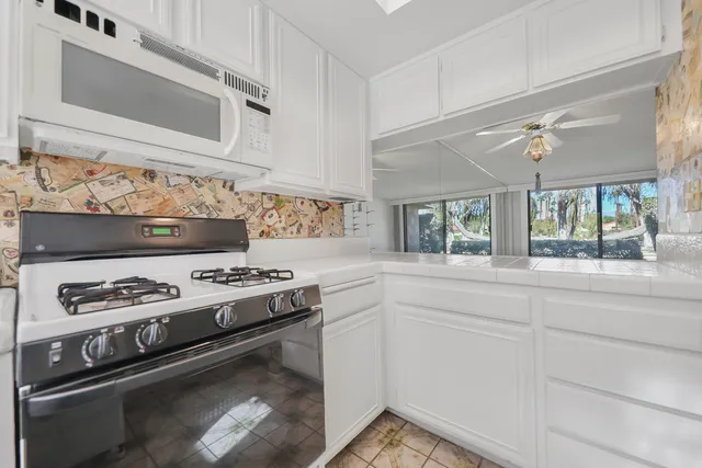 $255,000 | 2 Valencia Drive, Rancho Mirage, CA 92270