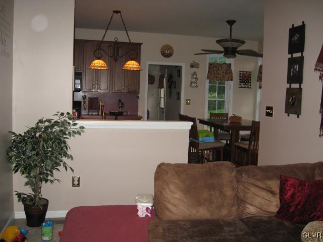137 Forest Line Road Easton, PA 18045 - Photo 3 of 19 Gallery Image 3