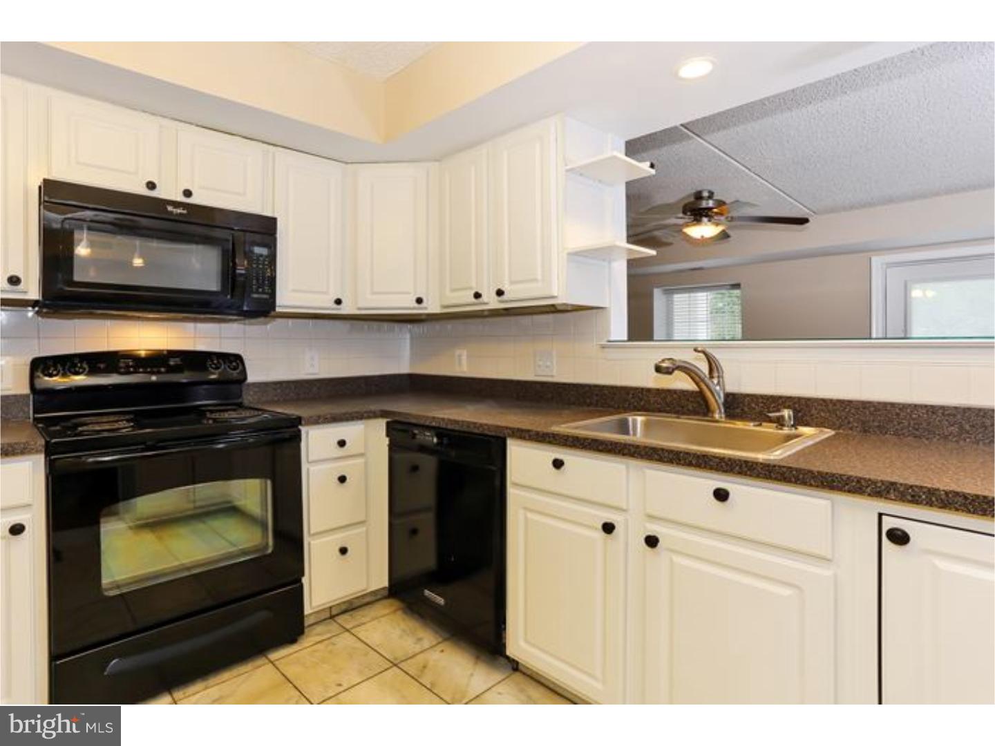 321 Brandon Road Norristown, PA 19403 - Photo 8 of 17 Gallery Image 8