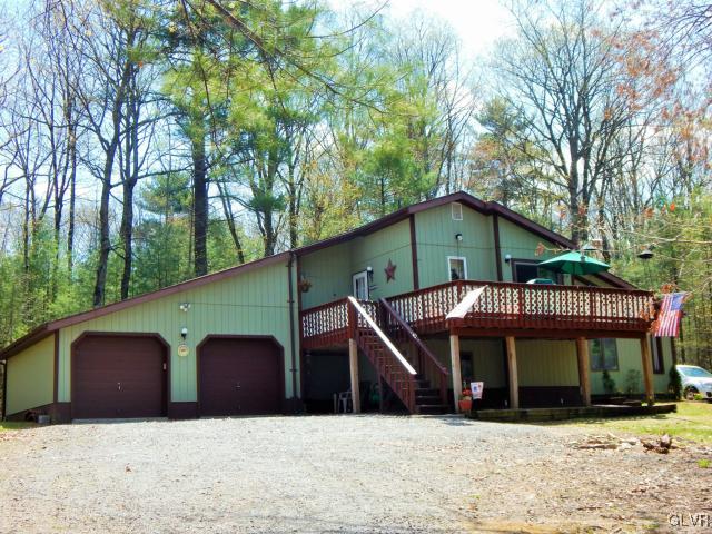 151 Comanche Pines Road Effort, PA 18330 - Photo 3 of 42