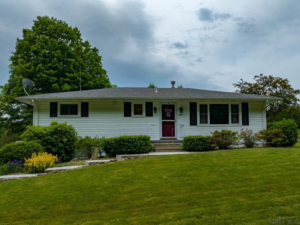 322 Roland Street Ebensburg, PA 15931 - Photo 3 of 59