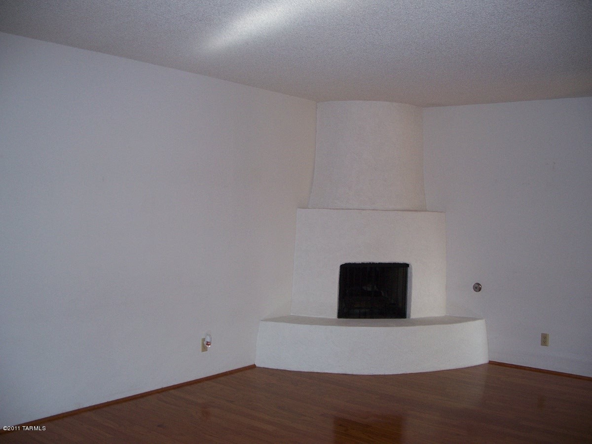 600 East River Road Tucson, AZ 85704 - Photo 3 of 19 Gallery Image 3