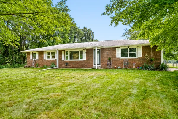 $375,000 | 15769 South 29th Street, Vicksburg, MI 49097
