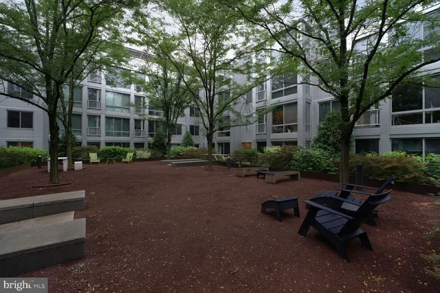 $559,000 | 4101 Albemarle Street Northwest, Unit 443, Washington, DC 20016