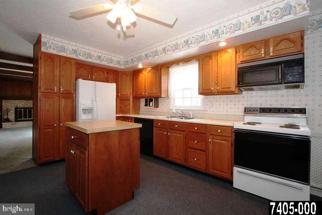1690 Northview Road York, PA 17406 - Photo 11 of 25 Gallery Image 11