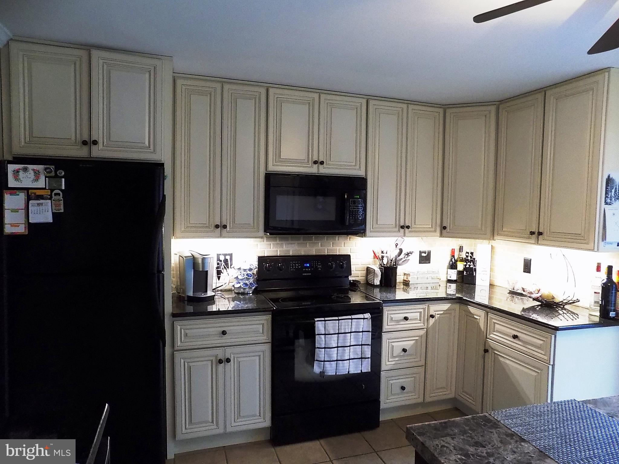 409 Berkshire Road Fairless Hills, PA 19030 - Photo 11 of 28 Gallery Image 11