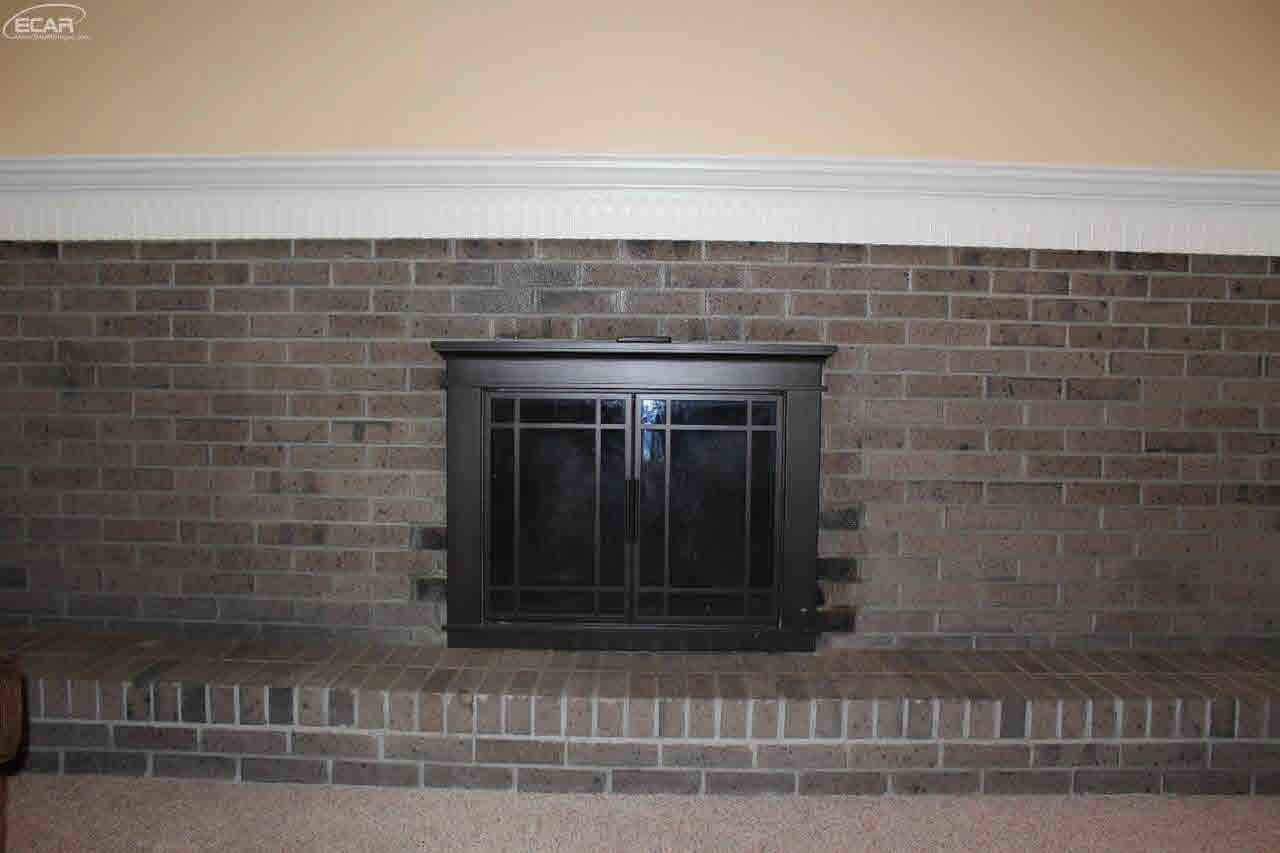 1488 North Dye Road Flint, MI 48532 - Photo 19 of 28 21203791-18.JPG