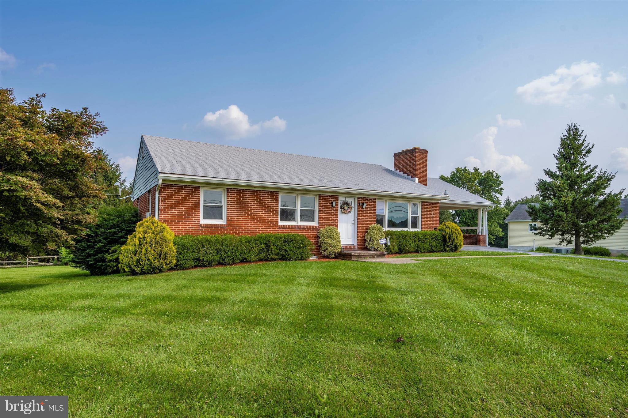 4603 Ridge Road Mount Airy, MD 21771 - Photo 3 of 32