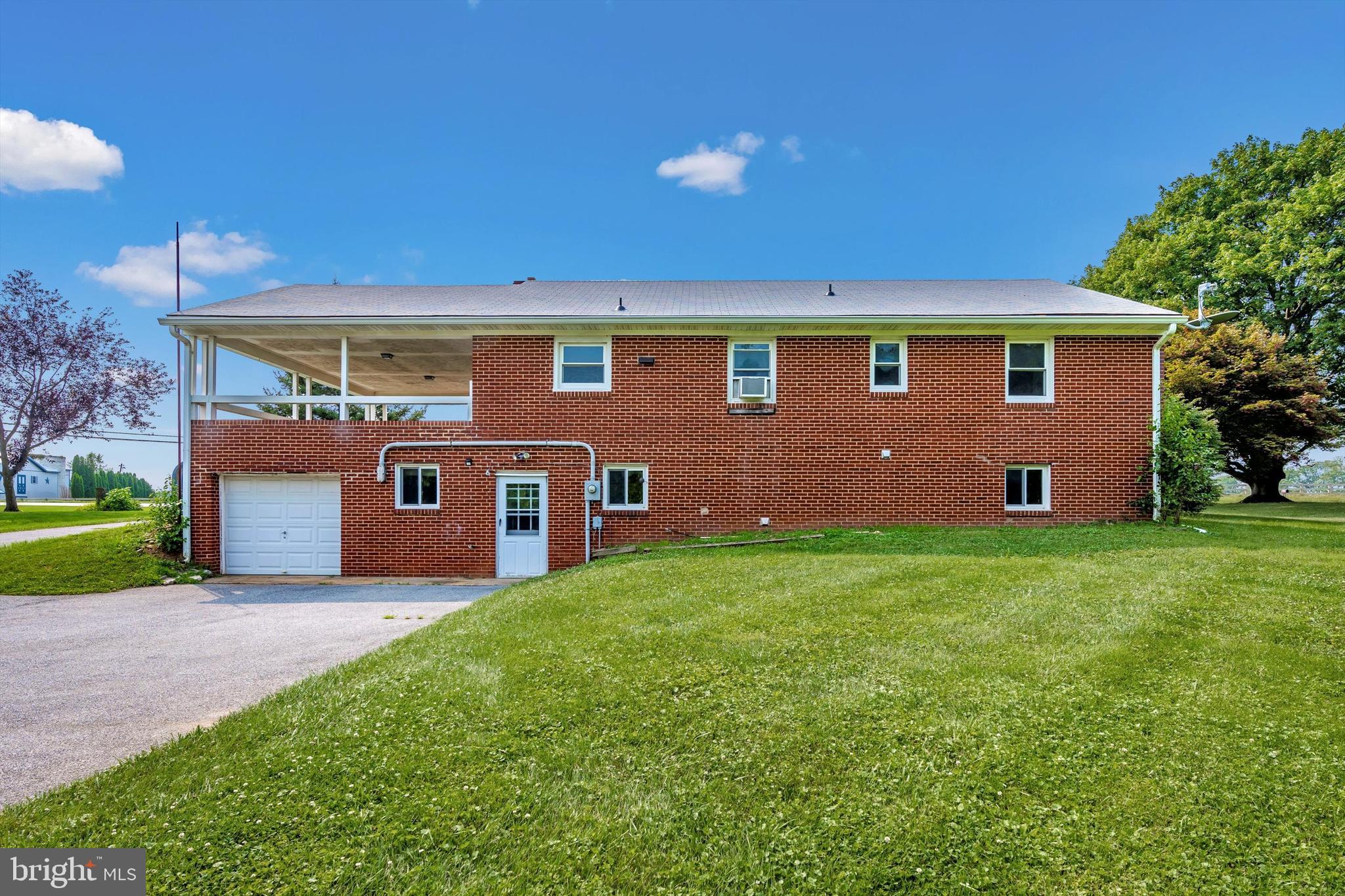 4603 Ridge Road Mount Airy, MD 21771 - Photo 27 of 32 1 Car Rear Entry Garage