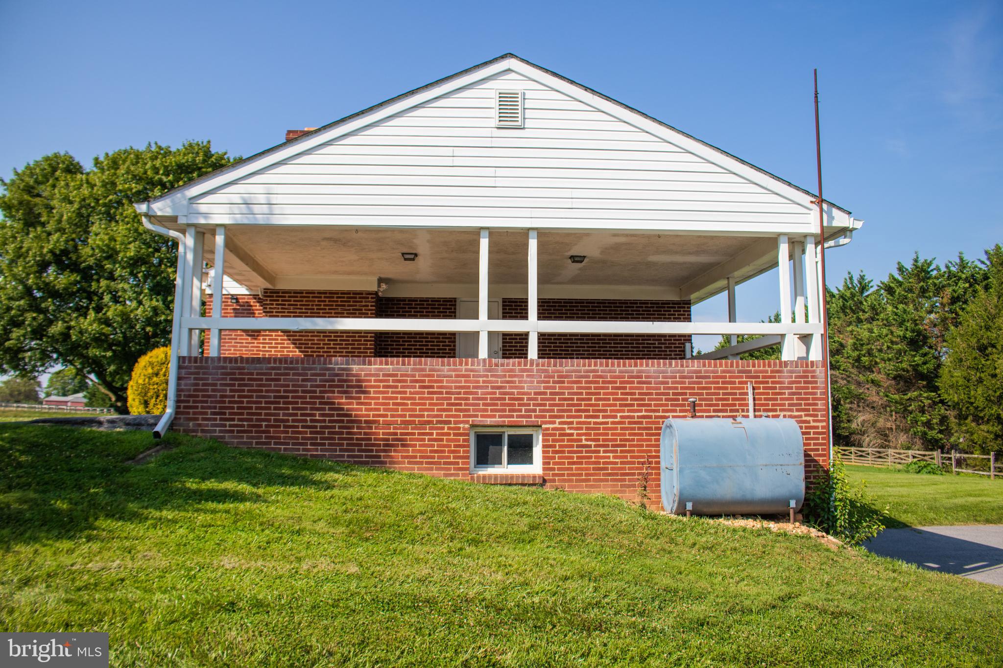 4603 Ridge Road Mount Airy, MD 21771 - Photo 29 of 32