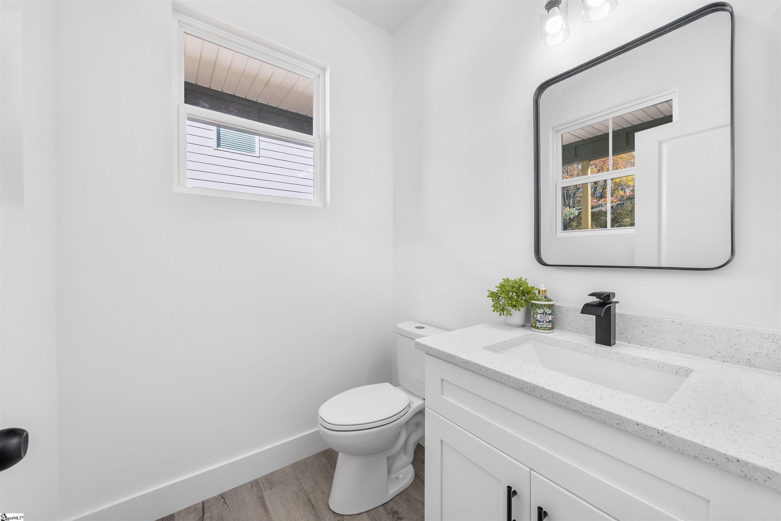 114 Hillcrest Circle Anderson, SC 29624 - Photo 12 of 46