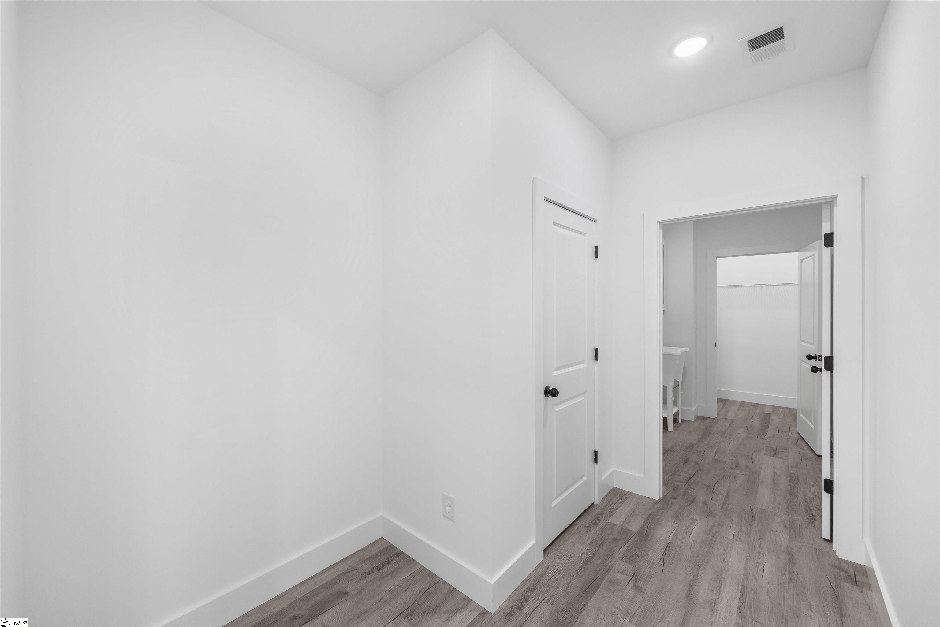 114 Hillcrest Circle Anderson, SC 29624 - Photo 13 of 46