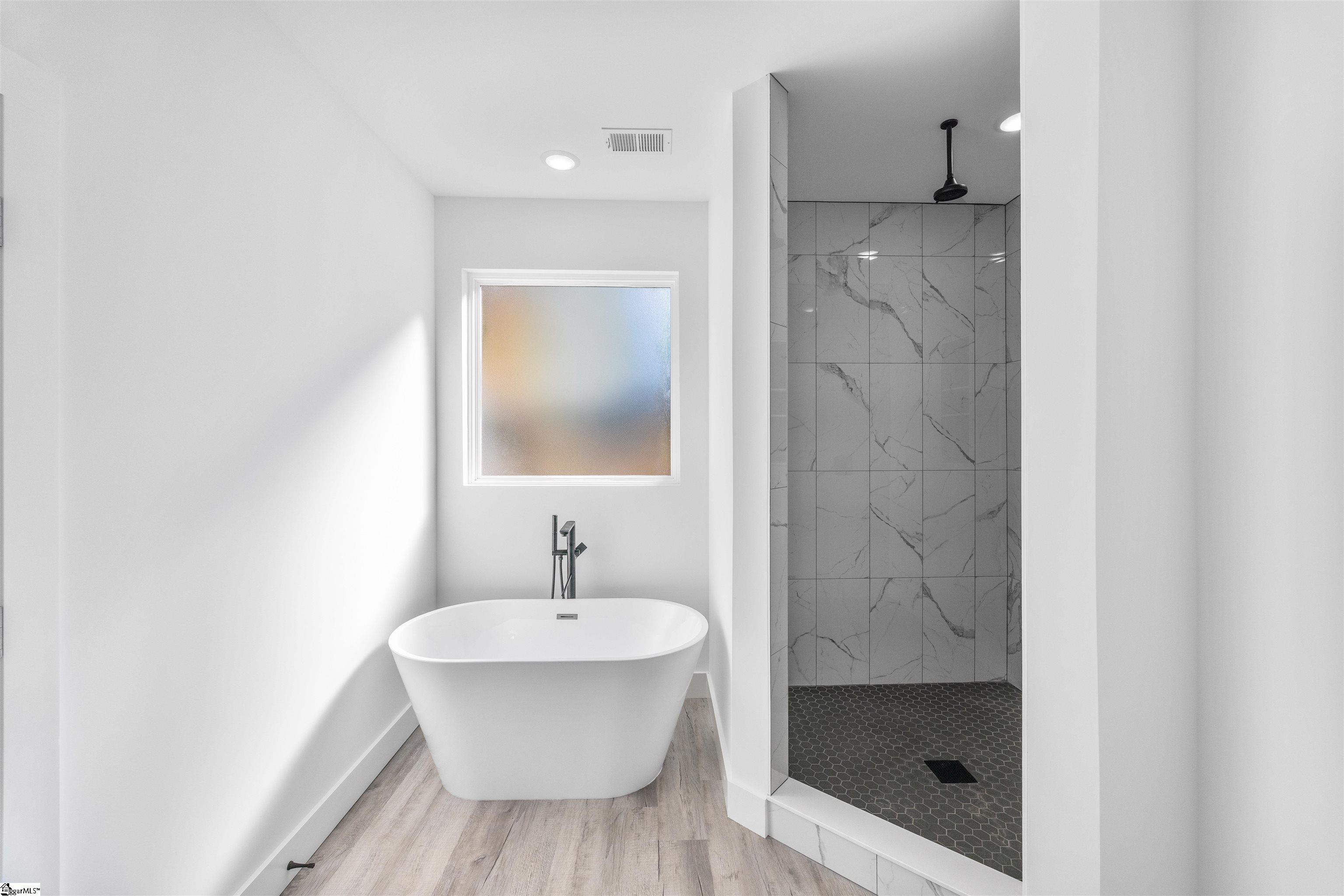 114 Hillcrest Circle Anderson, SC 29624 - Photo 19 of 46