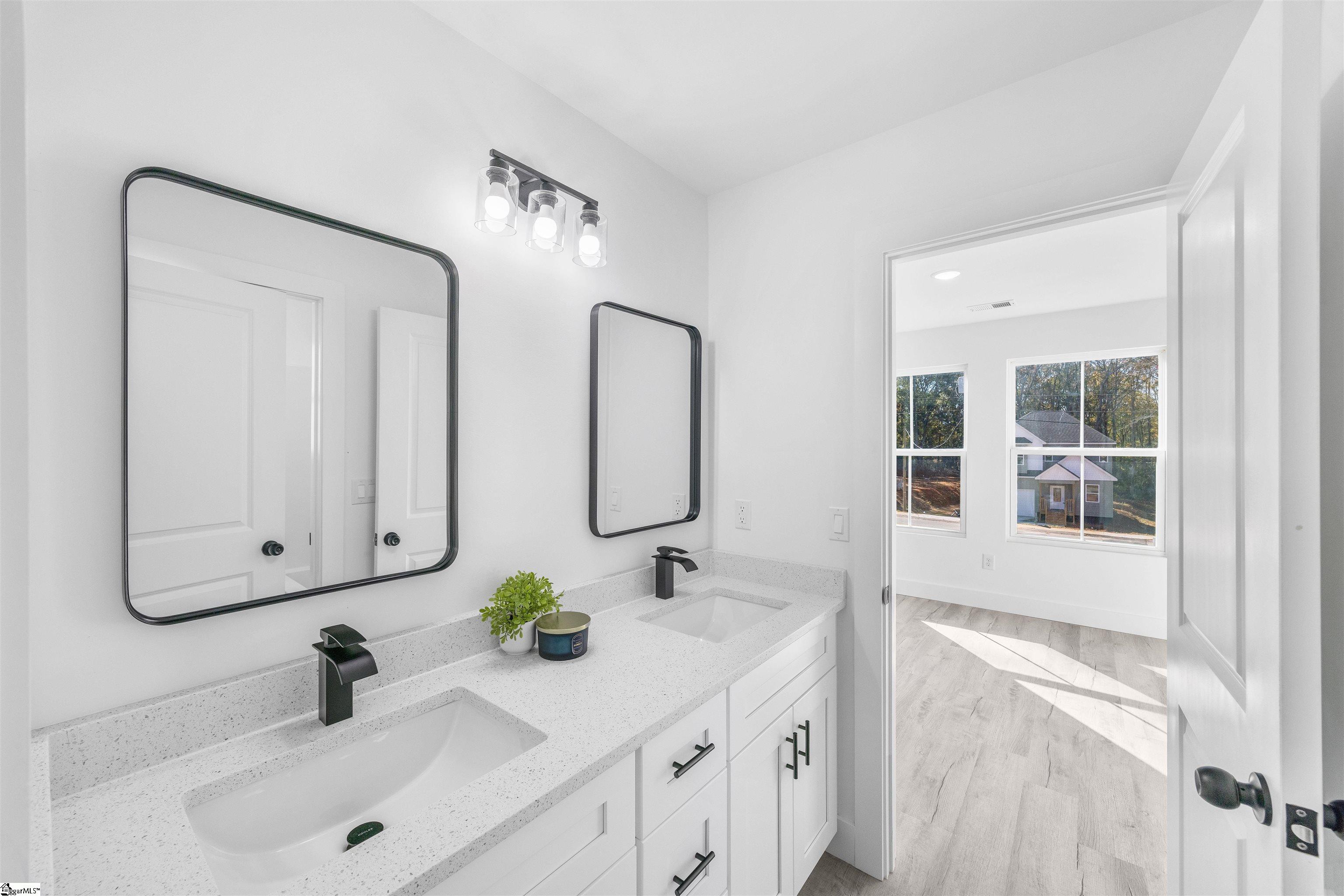 114 Hillcrest Circle Anderson, SC 29624 - Photo 26 of 46