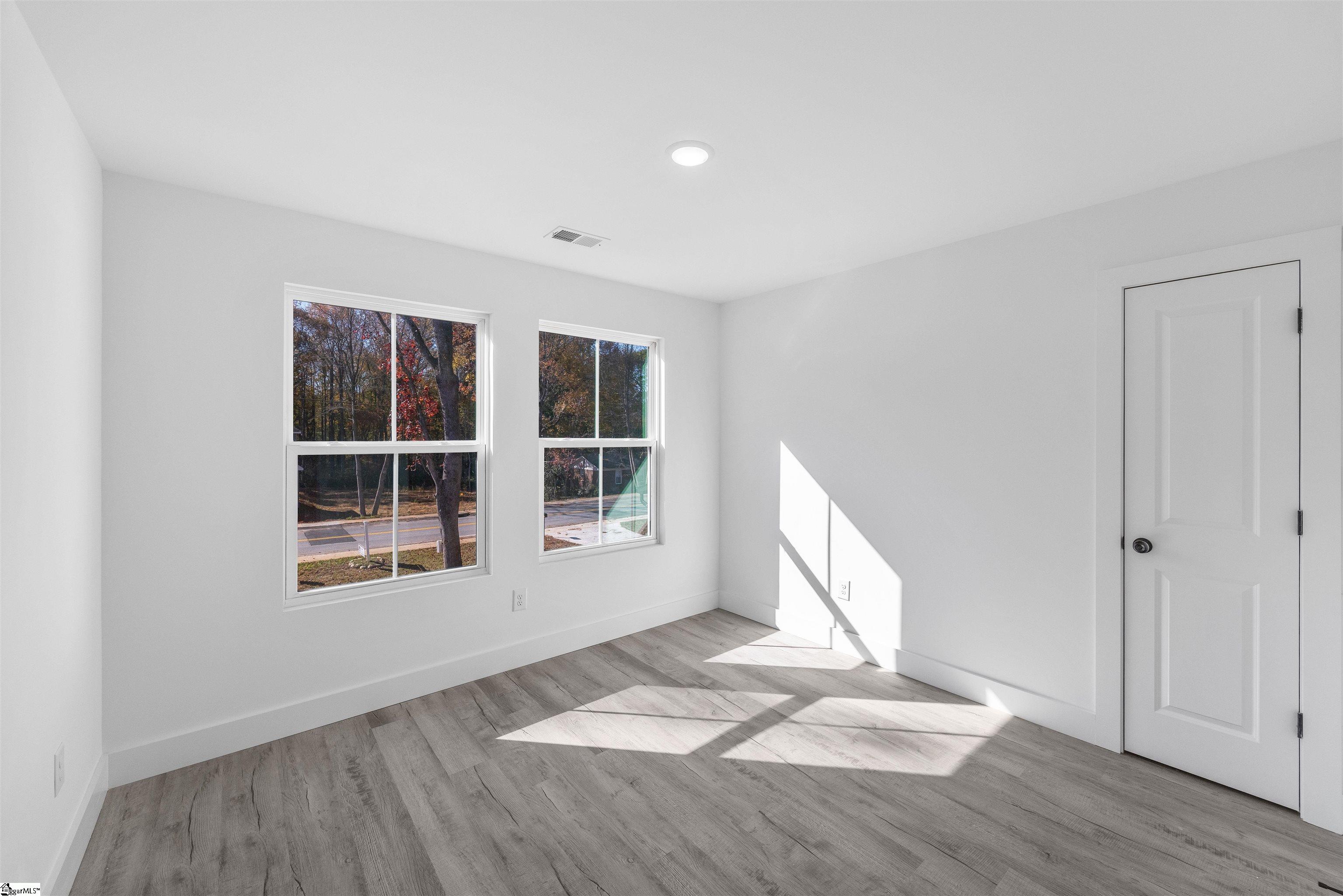 114 Hillcrest Circle Anderson, SC 29624 - Photo 29 of 46