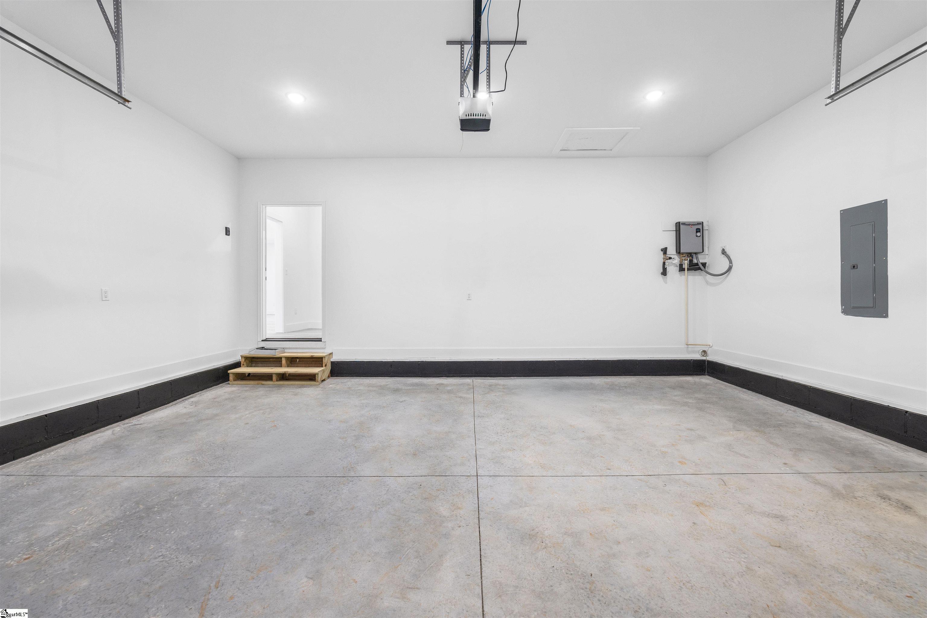 114 Hillcrest Circle Anderson, SC 29624 - Photo 32 of 46