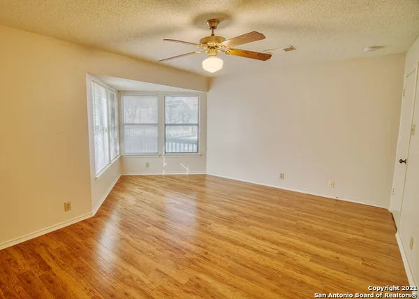 $2,025 | 13911 Edge Point Drive, San Antonio, TX 78230