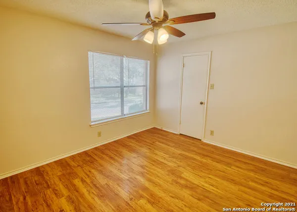 $2,025 | 13911 Edge Point Drive, San Antonio, TX 78230