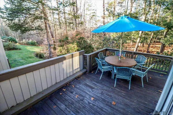$439,900 | 25 Heritage Crest Drive, Unit C, Southbury, CT 06488