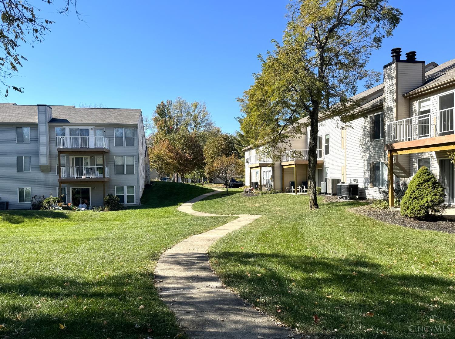 3986 Maplefield Court, Unit A Cincinnati, OH 45255 - Photo 39 of 41 Gallery Image 39