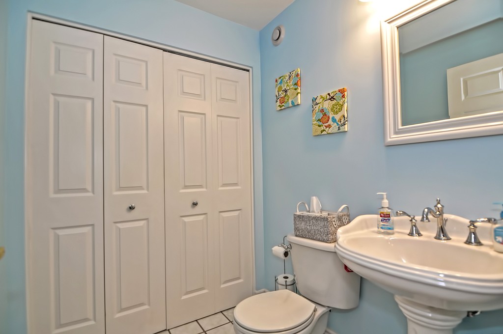 749 Old Warren Road Swansea, MA 02777 - Photo 13 of 30 Gallery Image 13