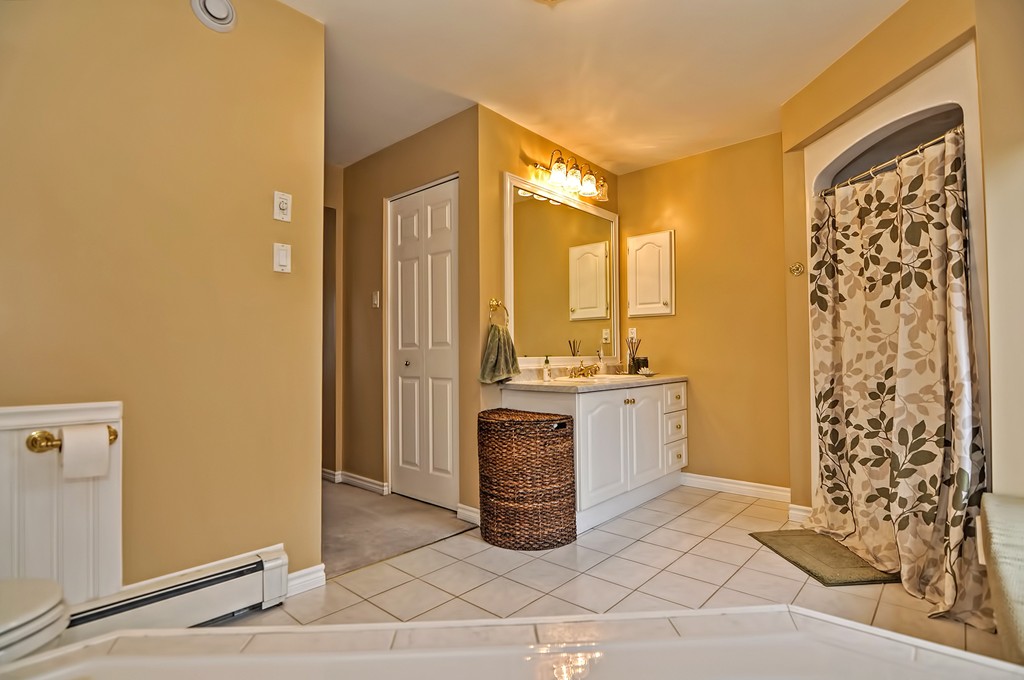 749 Old Warren Road Swansea, MA 02777 - Photo 18 of 30 Gallery Image 18