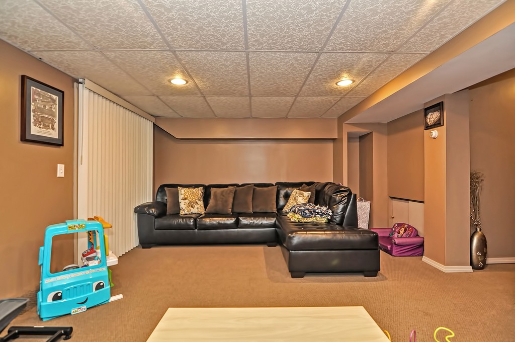 749 Old Warren Road Swansea, MA 02777 - Photo 24 of 30 Gallery Image 24