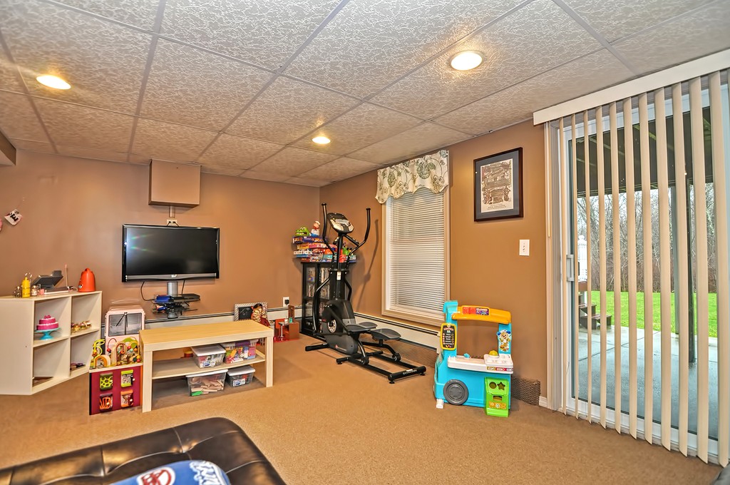 749 Old Warren Road Swansea, MA 02777 - Photo 26 of 30 Gallery Image 26