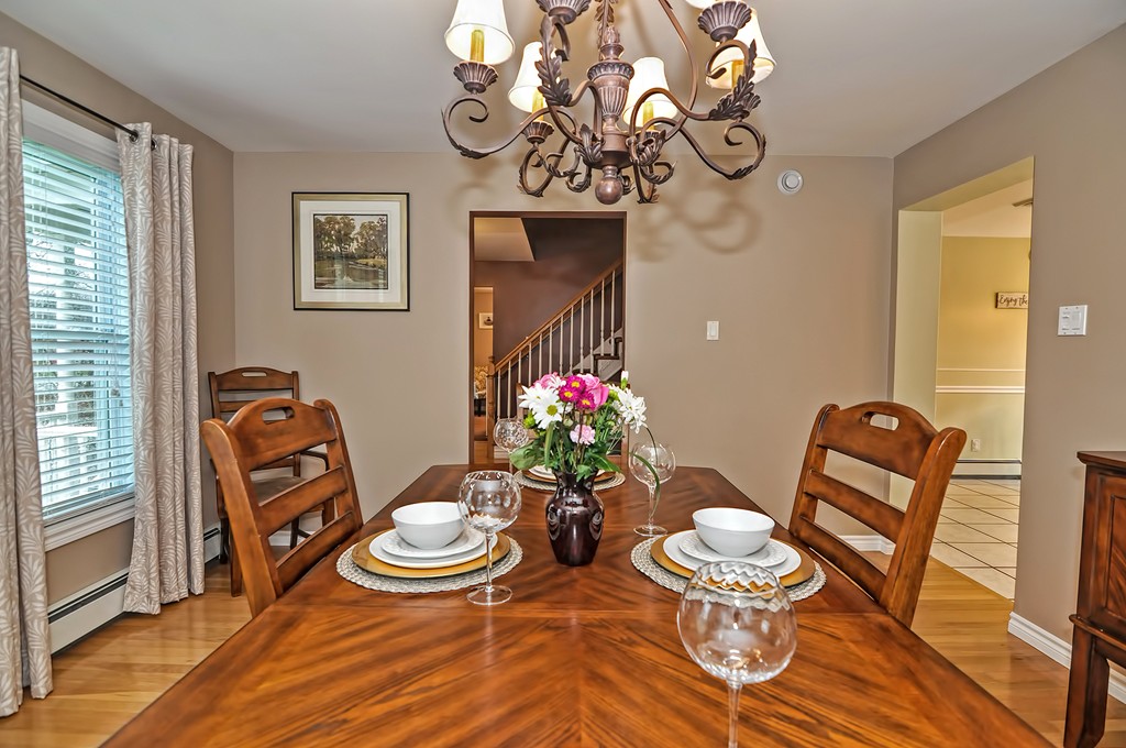 749 Old Warren Road Swansea, MA 02777 - Photo 5 of 30 Gallery Image 5
