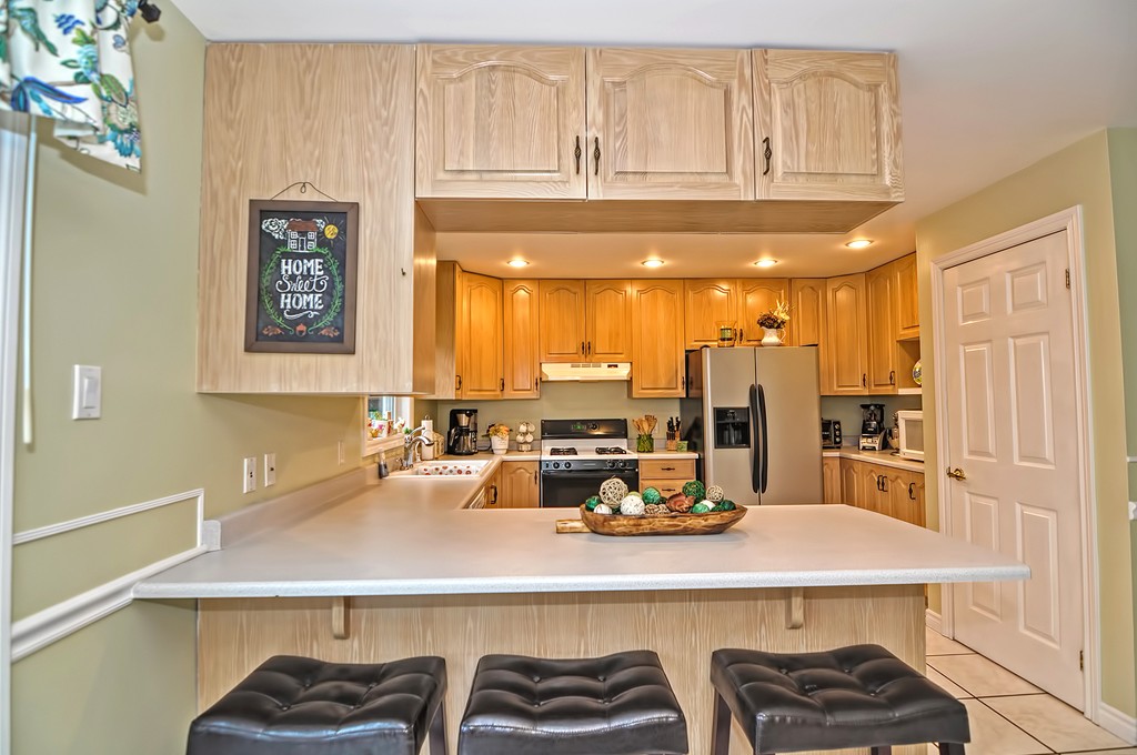 749 Old Warren Road Swansea, MA 02777 - Photo 8 of 30 Gallery Image 8