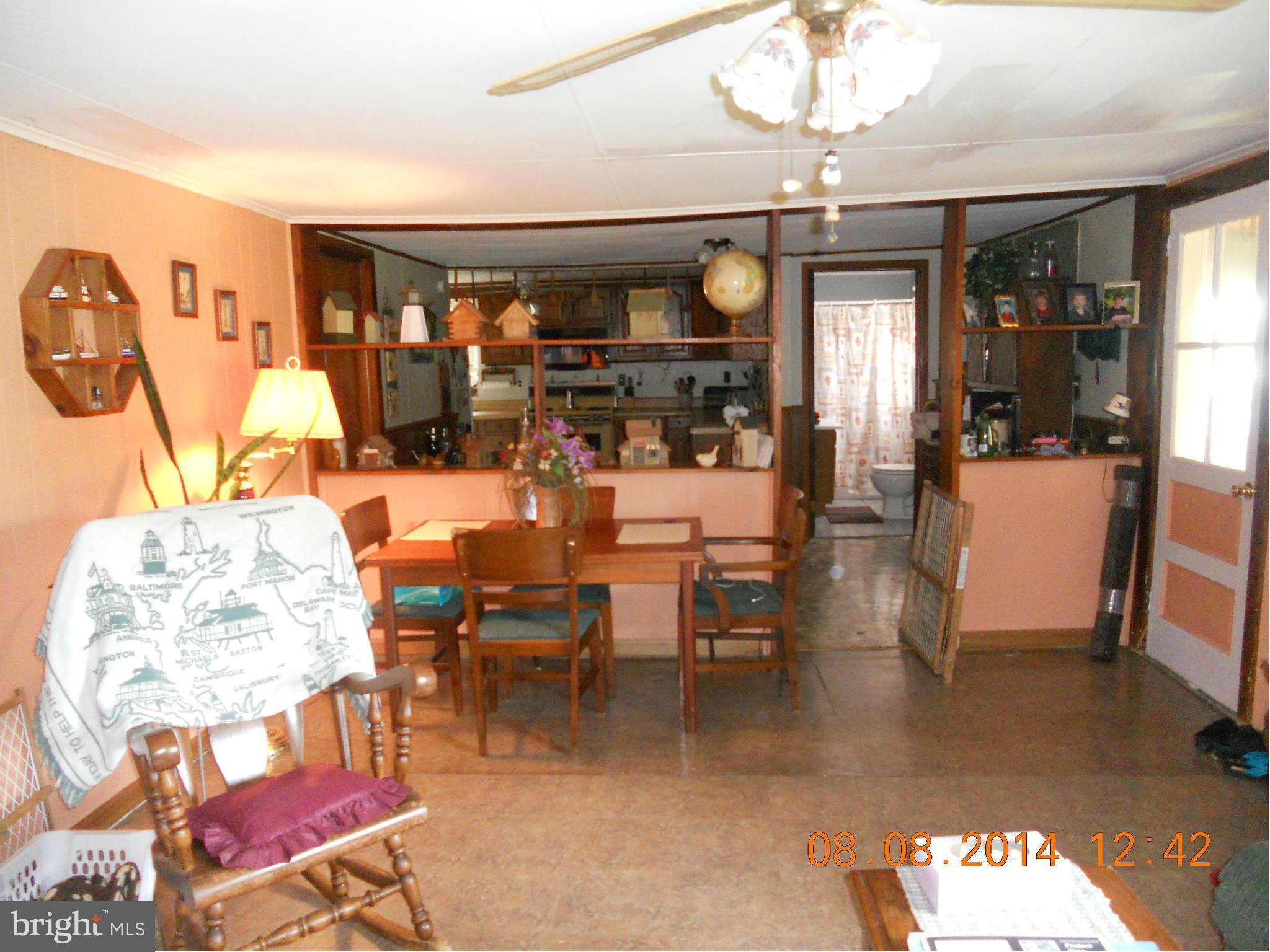 12665 Hog Ridgely, MD 21660 - Photo 10 of 16 Living Room