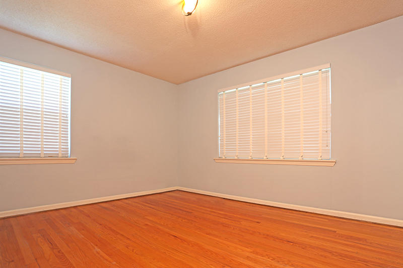 3347 Adkins Road Chattanooga, TN 37419 - Photo 17 of 27 master bedroom