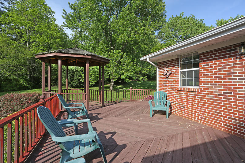 3347 Adkins Road Chattanooga, TN 37419 - Photo 21 of 27 gazebo