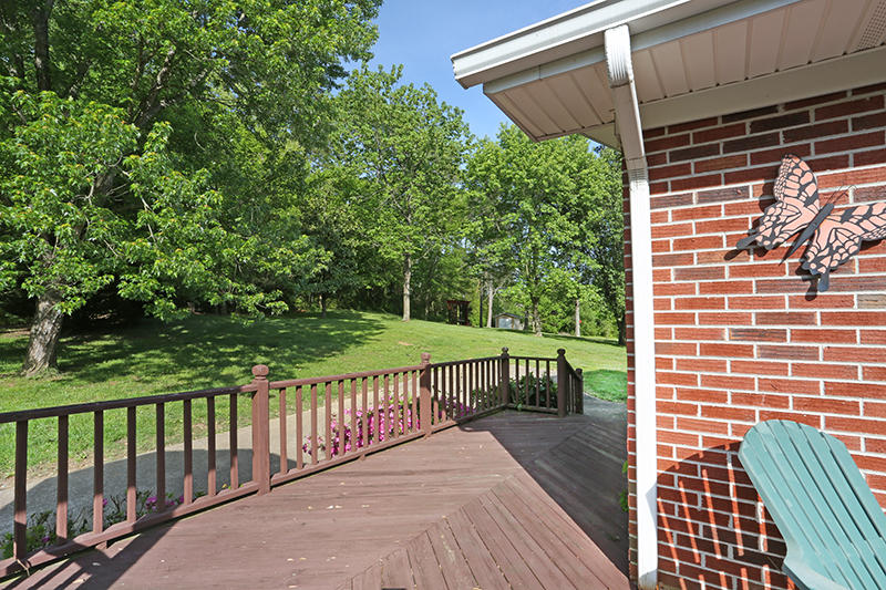 3347 Adkins Road Chattanooga, TN 37419 - Photo 23 of 27 back deck