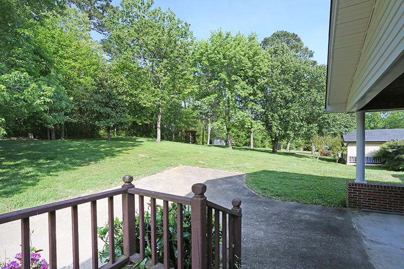 3347 Adkins Road Chattanooga, TN 37419 - Photo 24 of 27 backyard