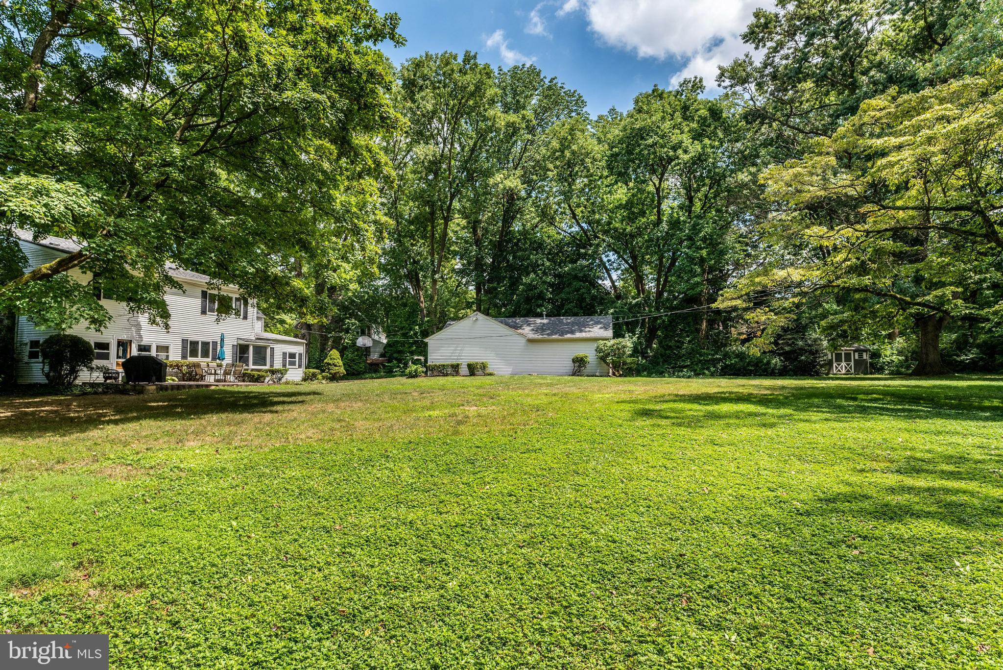 28 Brookside Road Wallingford, PA 19086 - Photo 44 of 49 Your very own park