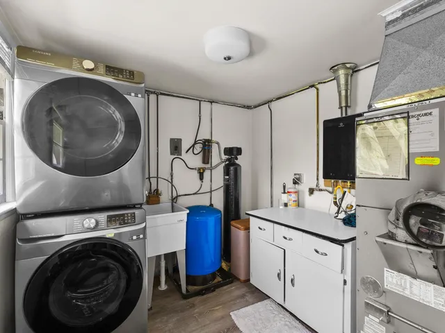 $599,900 | 987 South Lake Michigan Drive, Sturgeon Bay, WI 54235