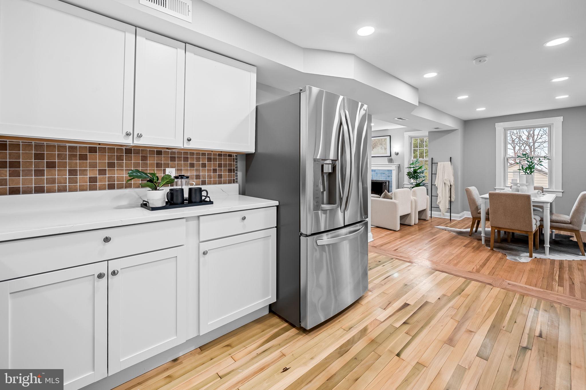 67 Cinder Road Lutherville-Timonium, MD 21093 - Photo 10 of 47 Stainless steel appliances
