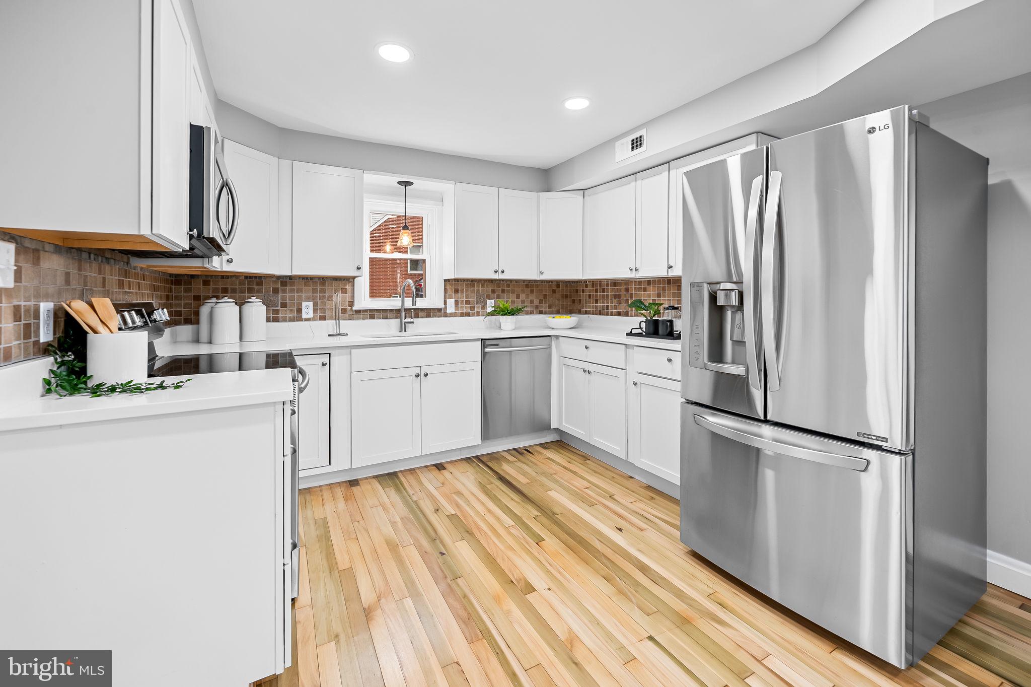 67 Cinder Road Lutherville-Timonium, MD 21093 - Photo 8 of 47 Beautiful Kitchen!