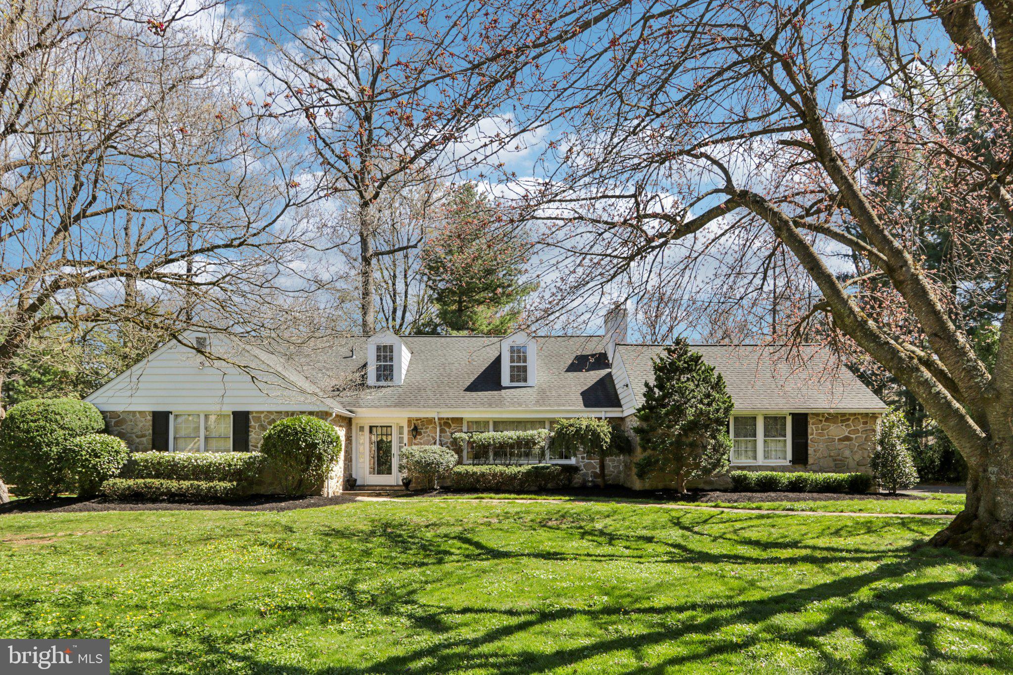 925 Leopard Road Jenkintown, PA 19046 - Photo 1 of 1 a front view of a house with a garden