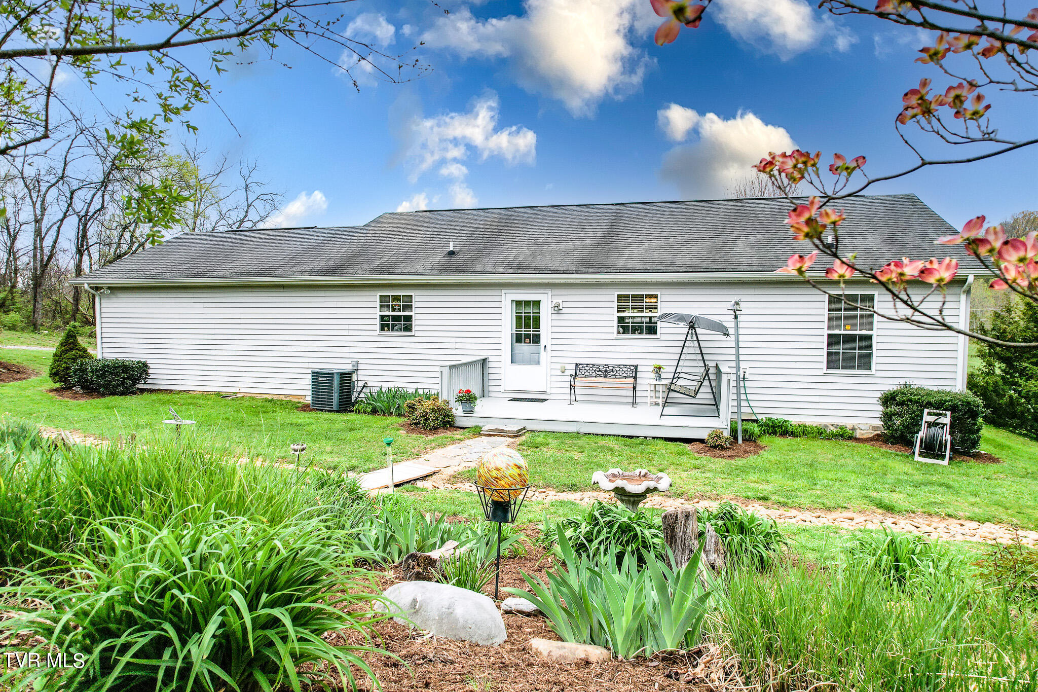 120 Pates Lane Greeneville, TN 37743 - Photo 4 of 26 DJI_0778-Edit