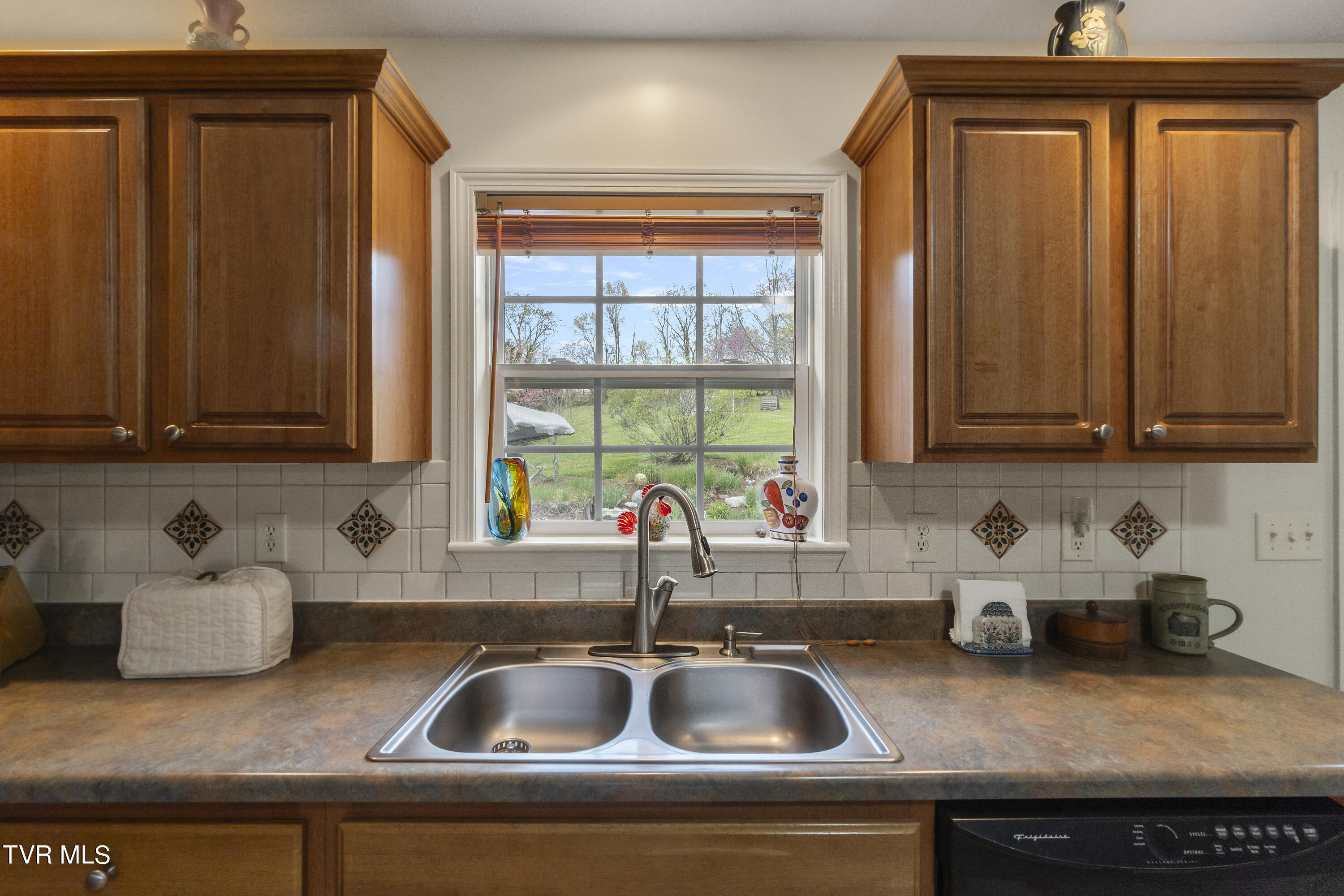 120 Pates Lane Greeneville, TN 37743 - Photo 8 of 26 DSC07062