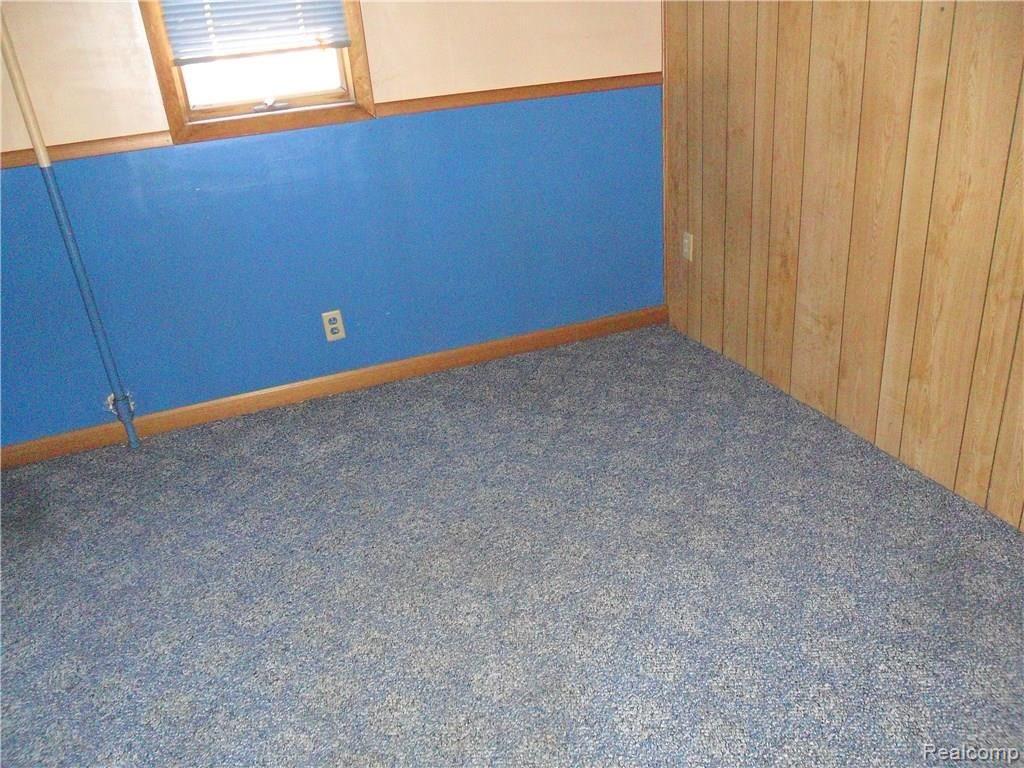 22001 Bell Road New Boston, MI 48164 - Photo 9 of 11