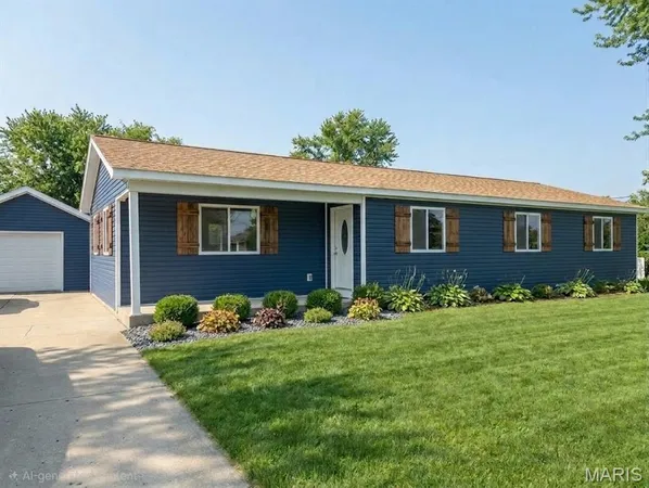 $279,900 | 685 Sand Prairie Road, Granite City, IL 62040