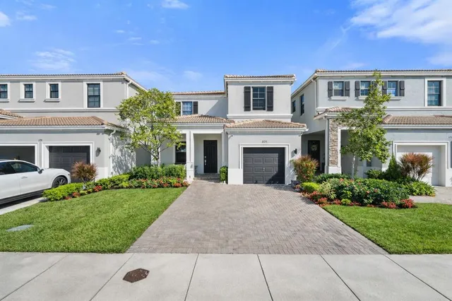 a view of an outdoor space and sitting space