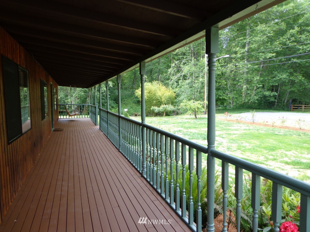 612 John Bailey Road Bothell, WA 98012 - Photo 2 of 14 Gallery Image 2