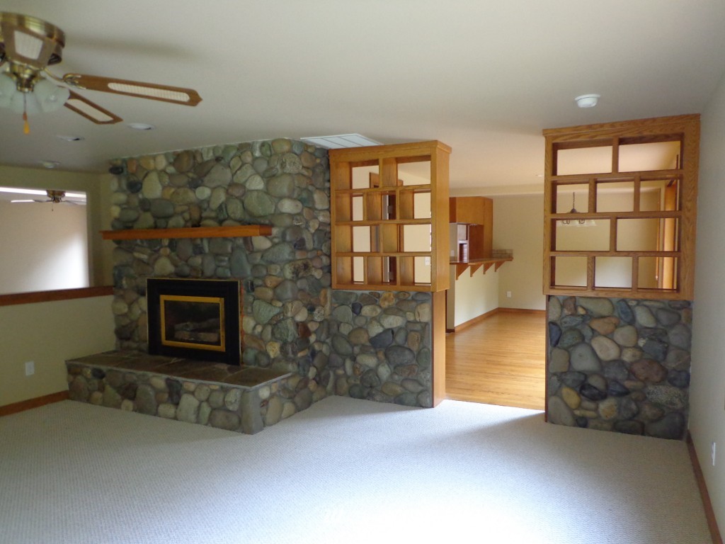 612 John Bailey Road Bothell, WA 98012 - Photo 4 of 14 Gallery Image 4