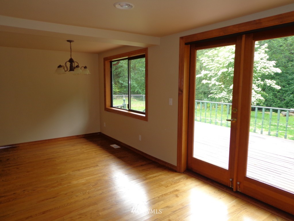 612 John Bailey Road Bothell, WA 98012 - Photo 6 of 14 Gallery Image 6
