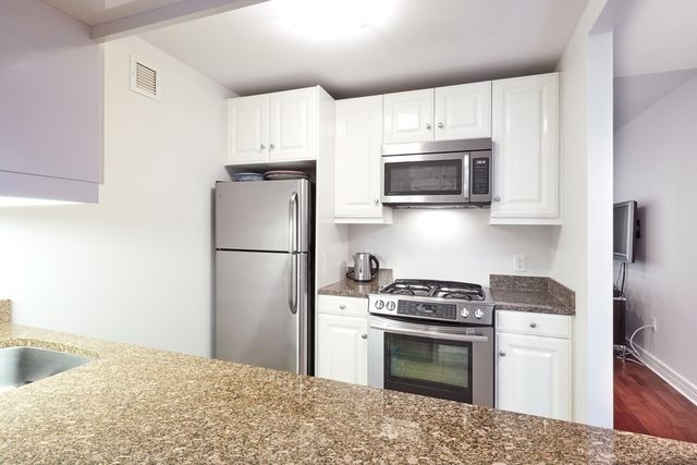 $545,000 | 3 Avery Street, Unit 903, Boston, MA 02111